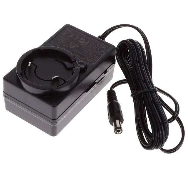 ICM18-300 Tri-Mag, LLC  Adaptateurs muraux de bureau CA CC