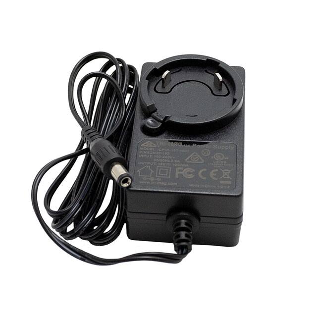 ICM30-180 Tri-Mag, LLC  Adaptadores de pared de escritorio de CA y CC