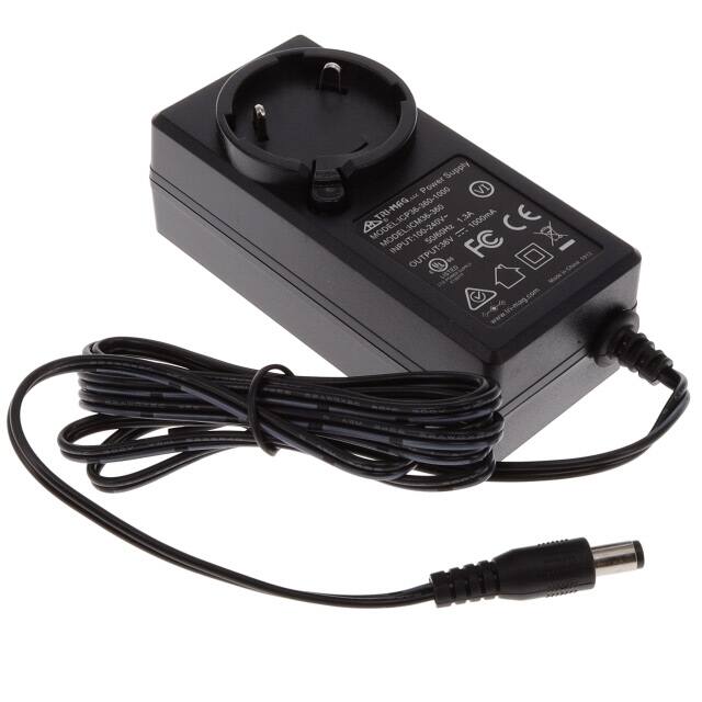 ICM36-360 Tri-Mag, LLC  Adattatori da parete da tavolo CA CC