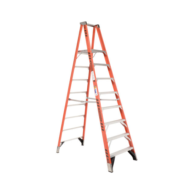 P7408 Werner  Échelles, marches et plates-formes