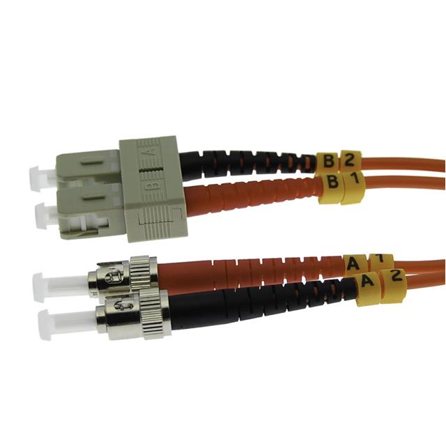 CM-102836BSTK CableMAX  Assemblaggi di cavi