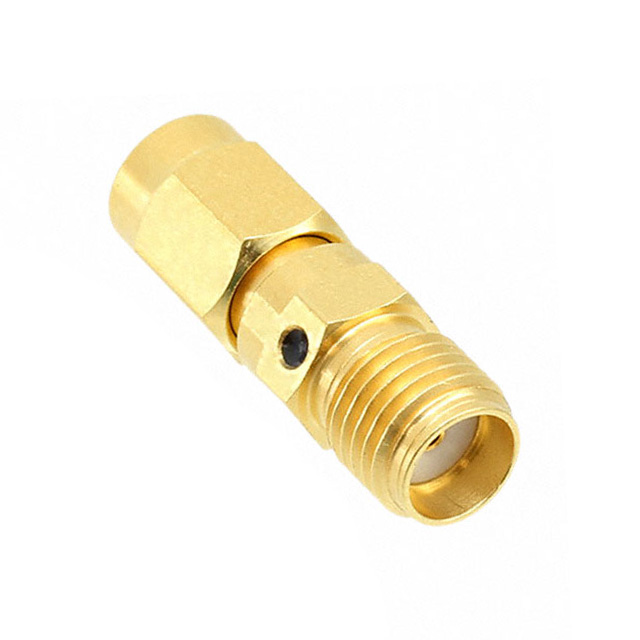 1053770-1 TE Connectivity AMP Connectors  Adattatori per connettori coassiali (RF)